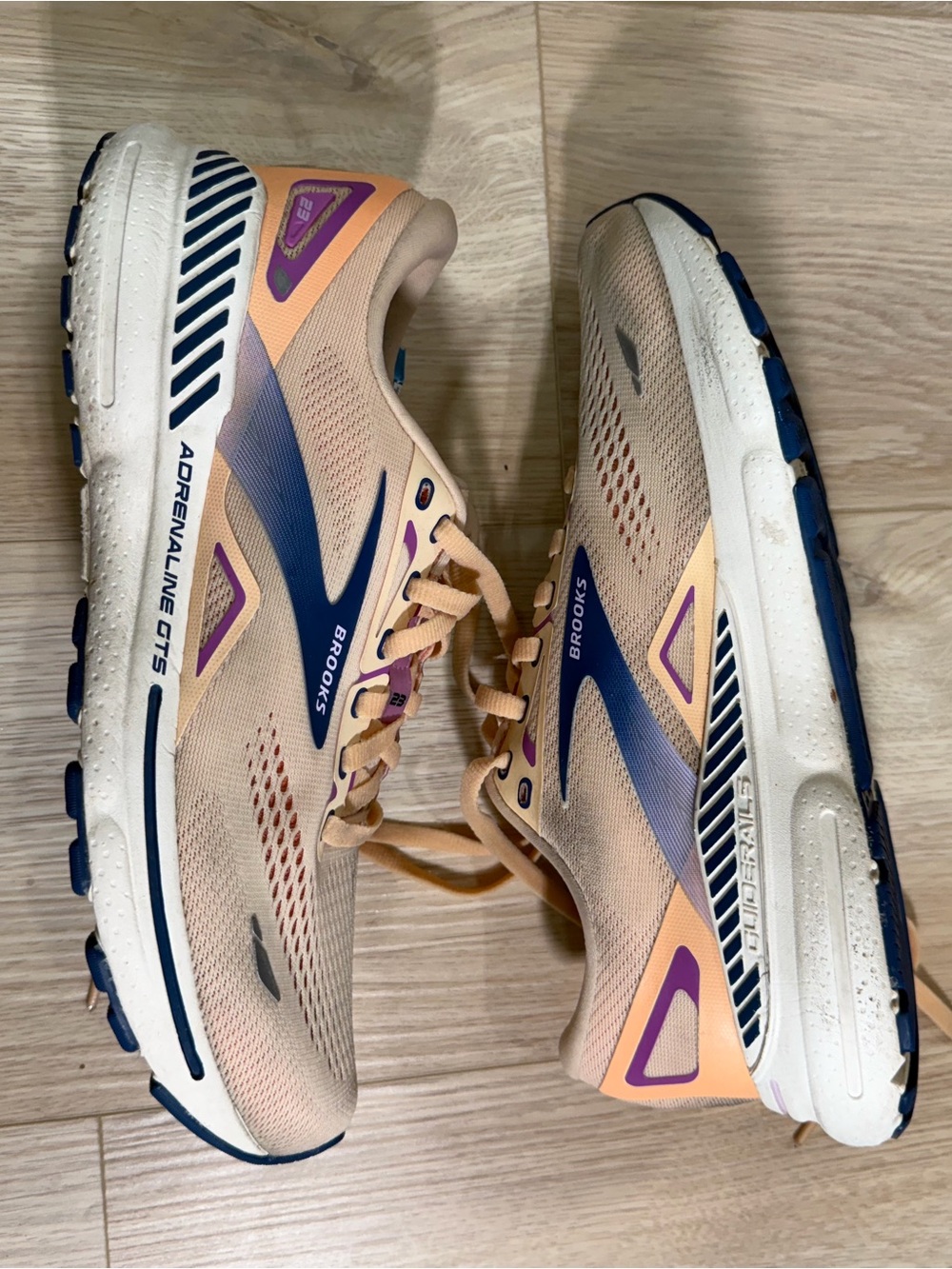 Brooks Women’s Adrenaline GTS 23